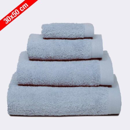 Toalla para baño 'color Azul Claro de Rizo Americano' 100% algodón medidas 30x50cm